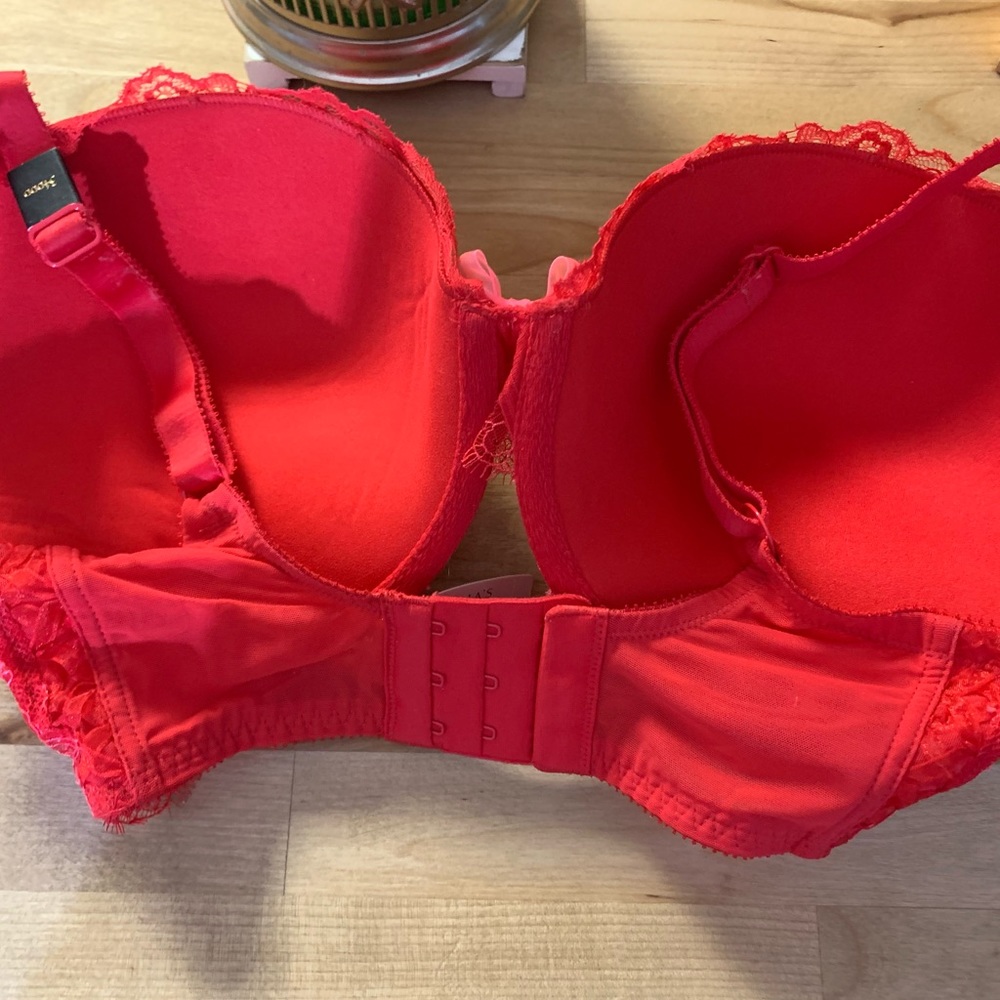Victoria’s Secret Red Lace Push Up Dream Angels Pigeonnant Bra NWT - Picture 4 of 12
